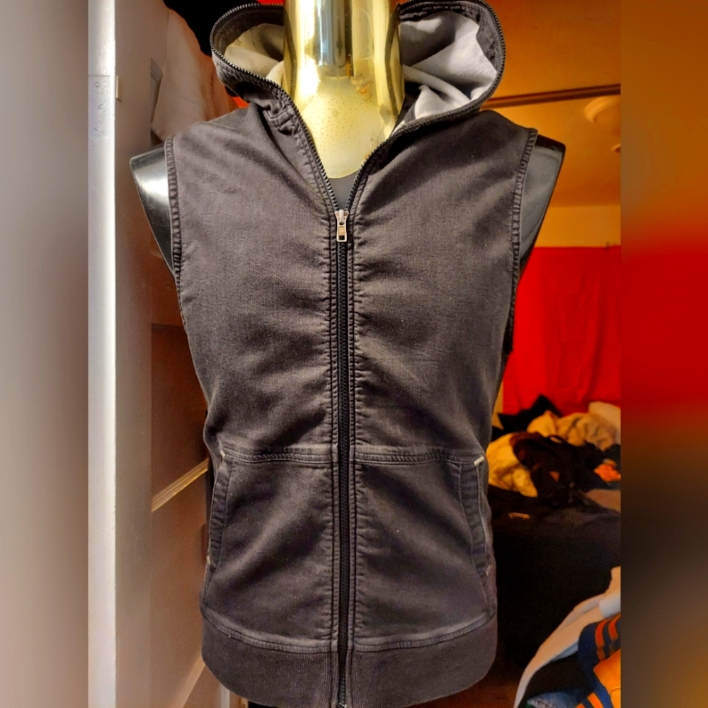 Nasty Pig Hooded Zip-up Vest.